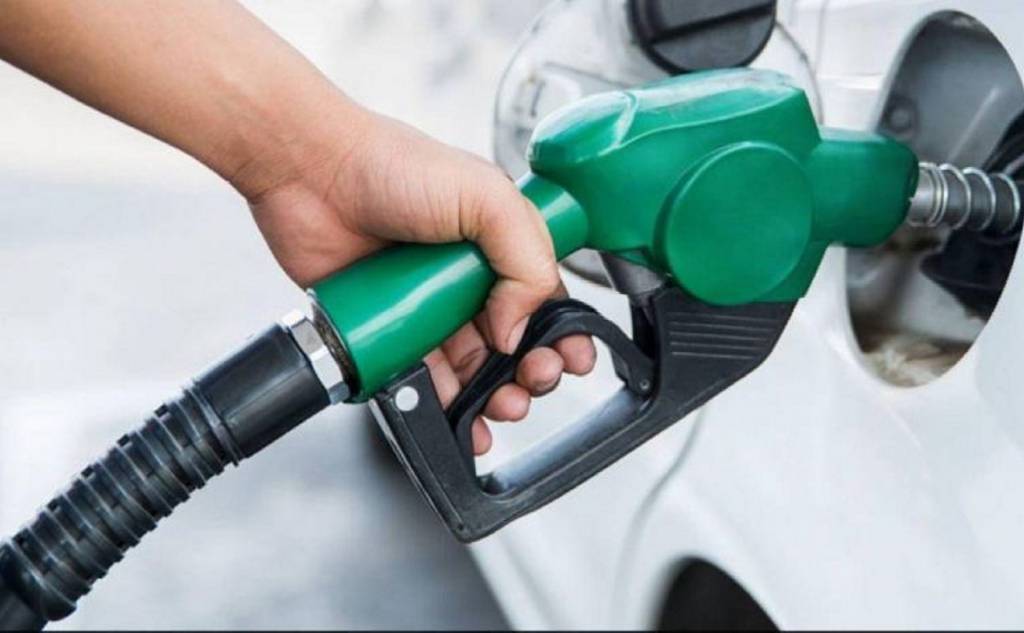 Επίδομα βενζίνης: Ανοίγει εντός της εβδομάδας η πλατφόρμα